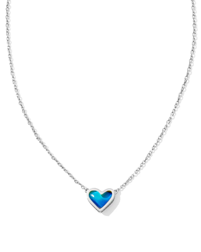 Kendra Scott Framed Ari Heart Short Pendant Necklace / Silver Mood Stone